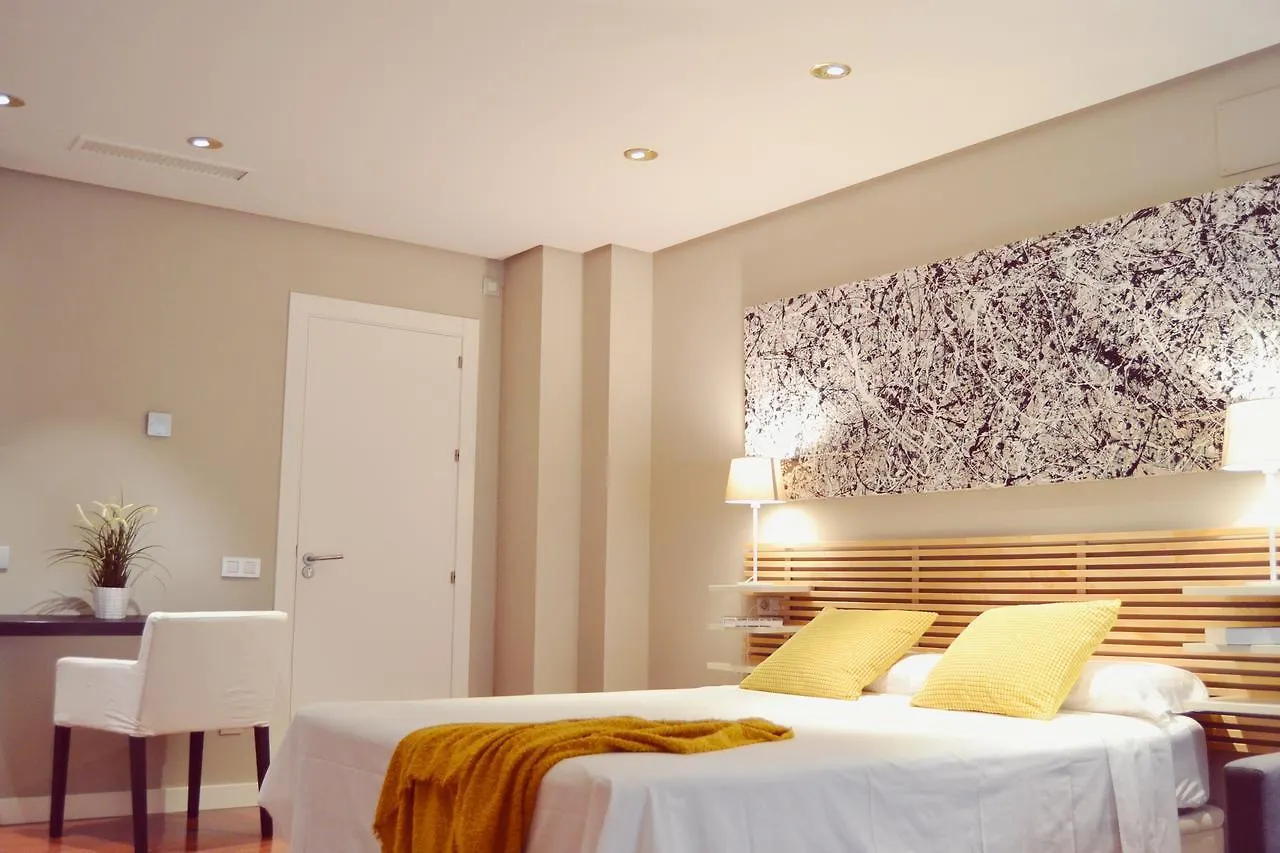Apartamentos Plaza Del Obispo Malaga